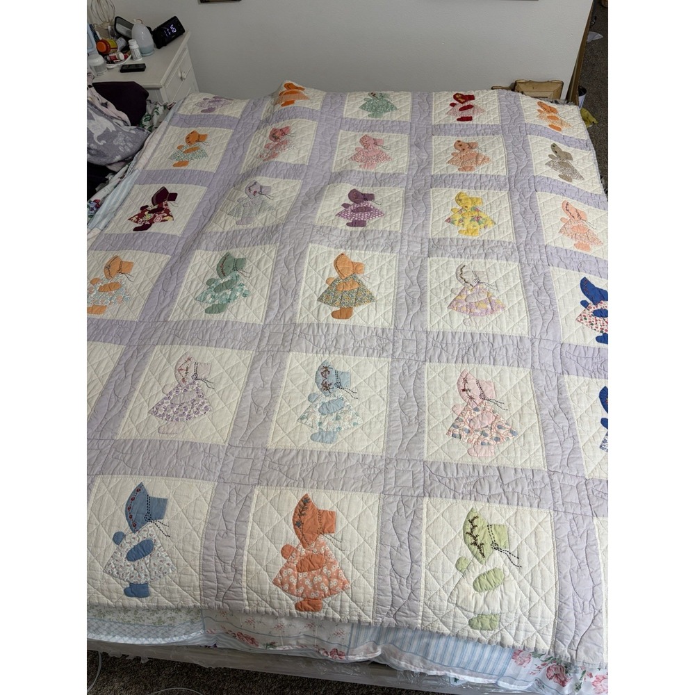 Sun Bonnet Sue Vintage Patchwork & Applique Quilt Hand Made 1939 - 1970 80x63"